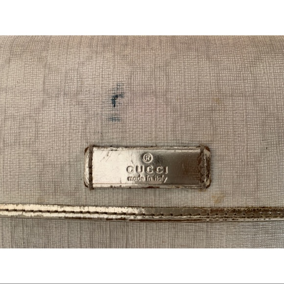 Gucci Signature White Wallet - Picture 2 of 5